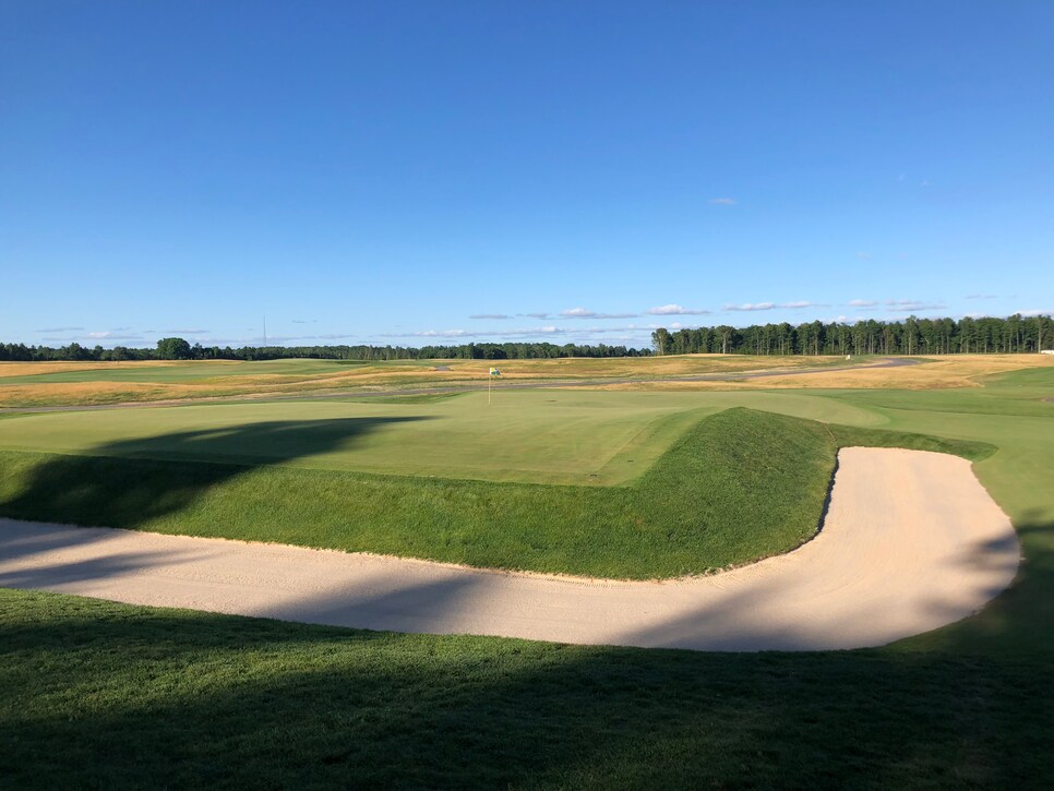 Arcadia Bluffs 17th green Chip Henderson.jpeg